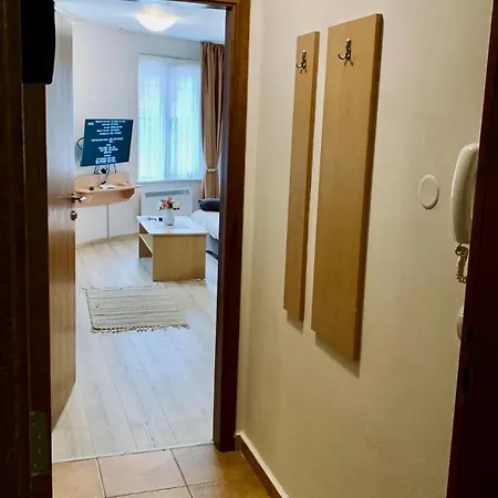 касъл Апартаменты *